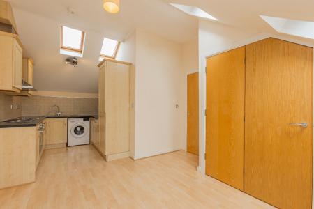 1 bedroom Flat to let in Woodlands Hall, Whelley, Wigan, WN1