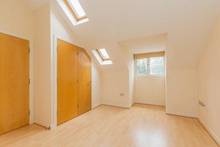 1 bedroom Flat to let in Woodlands Hall, Whelley, Wigan, WN1