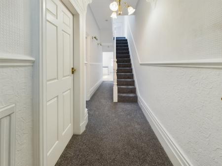 4 bedroom Terraced House to let in Park Road, Springfield, Wigan, WN1