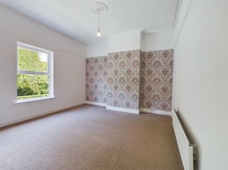 4 bedroom Terraced House to let in Park Road, Springfield, Wigan, WN1