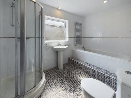 4 bedroom Terraced House to let in Park Road, Springfield, Wigan, WN1