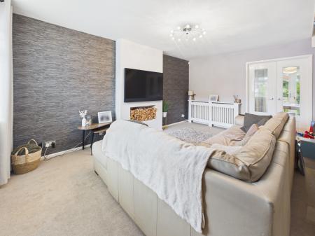 4 bedroom Semi-detached house for sale in Grebe Close, Wigan, WN3