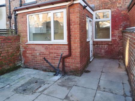 2 bedroom Terraced House to let in Second Avenue, Wigan, WN6