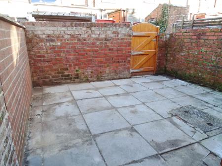 2 bedroom Terraced House to let in Second Avenue, Wigan, WN6