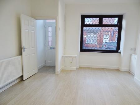 2 bedroom Terraced House to let in Second Avenue, Wigan, WN6
