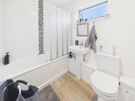 1 bedroom Flat for sale in Brockhurst Walk, Wigan, WN3