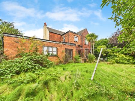 4 bedroom Detached house for sale in Whelley, Whelley, Wigan, WN1