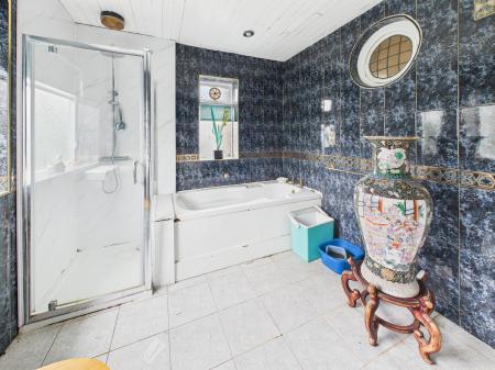 4 bedroom Detached house for sale in Whelley, Whelley, Wigan, WN1