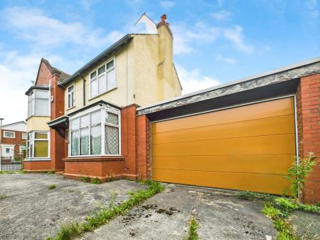 4 bedroom Detached house for sale in Whelley, Whelley, Wigan, WN1