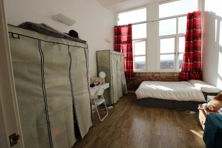 2 bedroom Flat to let in Trencherfield Mill, Wigan, WN3