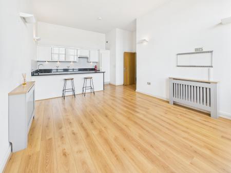 2 bedroom Flat to let in Trencherfield Mill, Wigan, WN3