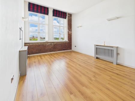 2 bedroom Flat to let in Trencherfield Mill, Wigan, WN3