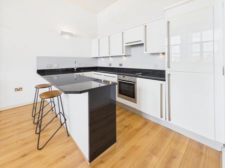 2 bedroom Flat to let in Trencherfield Mill, Wigan, WN3