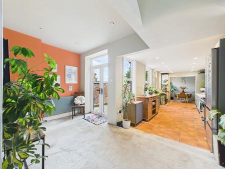 3 bedroom Semi-detached house for sale in Ormskirk road, Wigan, WN5