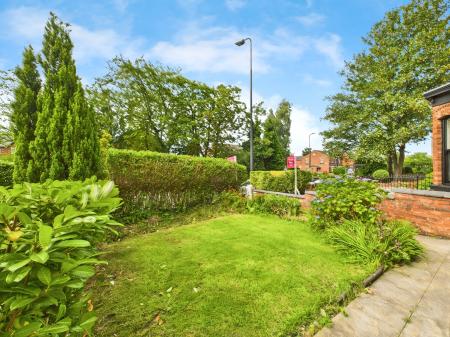 3 bedroom Semi-detached house for sale in Ormskirk Road, Wigan, WN5