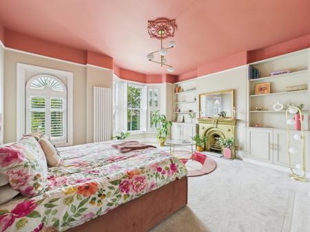 3 bedroom Semi-detached house for sale in Ormskirk Road, Wigan, WN5