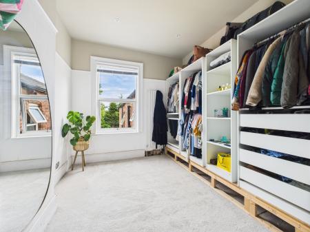 3 bedroom Semi-detached house for sale in Ormskirk Road, Wigan, WN5