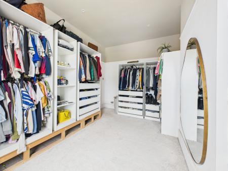 3 bedroom Semi-detached house for sale in Ormskirk Road, Wigan, WN5