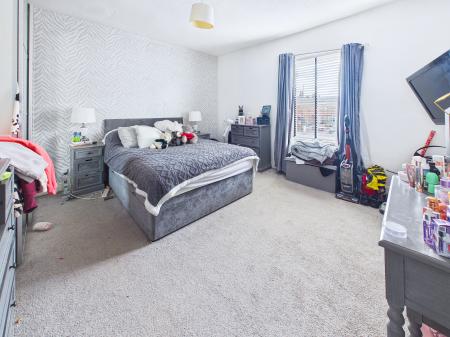 2 bedroom Terraced House for sale in Albert Street, Wigan, WN5