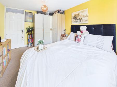 2 bedroom Flat for sale in Beaumont Grove, Orrell, WN5