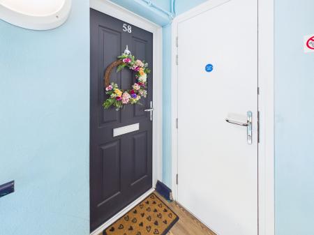 2 bedroom Flat for sale in Beaumont Grove, Orrell, WN5