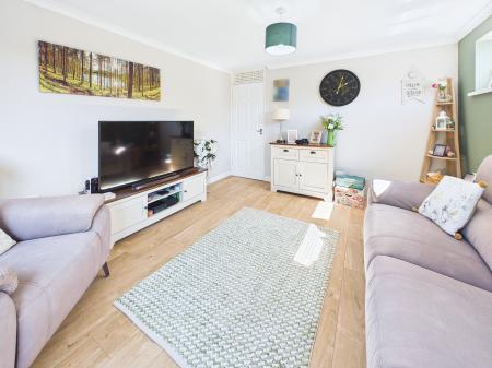 2 bedroom Flat for sale in Beaumont Grove, Orrell, WN5