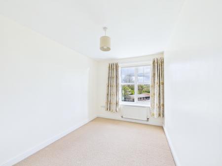 2 bedroom Flat for sale in Wigan Road, Wigan, WN1