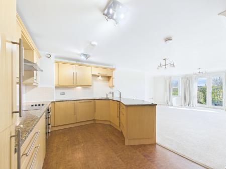 2 bedroom Flat for sale in Wigan Road, Wigan, WN1
