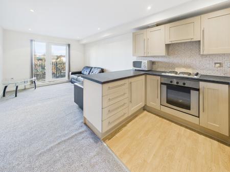 2 bedroom Flat to let in Wharfside, Heritage Way, Wigan, WN3