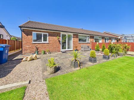 2 bedroom Bungalow for sale in Wescott Drive, Wigan, WN3