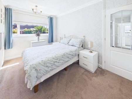 2 bedroom Bungalow for sale in Wescott Drive, Wigan, WN3