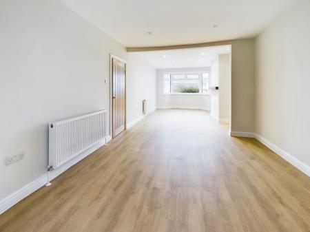 3 bedroom Bungalow to let in Coach House Drive, Shevington, WN6