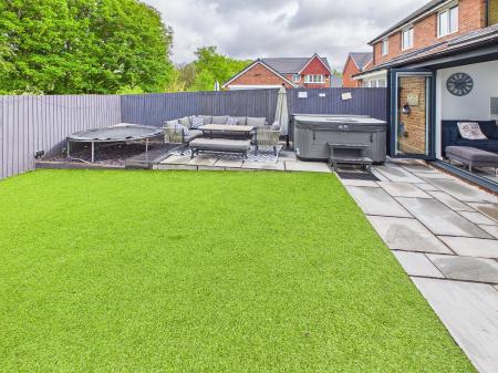 4 bedroom Detached house for sale in Broadfern, Standish, WN6