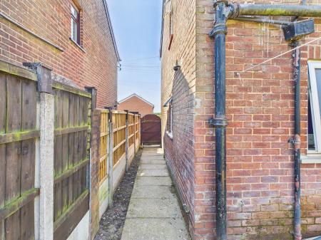 3 bedroom Terraced House for sale in Randall Avenue, Shevington, WN6