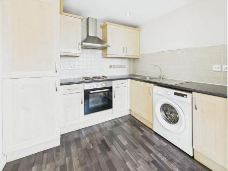 2 bedroom Flat to let in Woodlands Hall, Whelley, Wigan, WN1