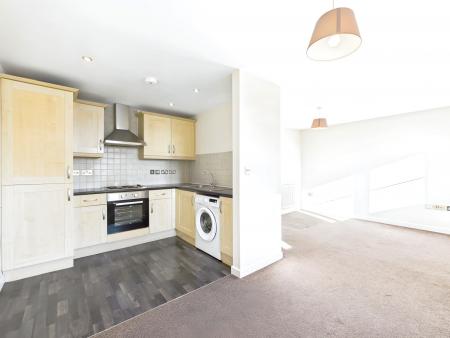 2 bedroom Flat to let in Woodlands Hall, Whelley, Wigan, WN1
