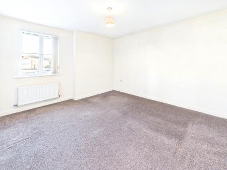 2 bedroom Flat to let in Woodlands Hall, Whelley, Wigan, WN1