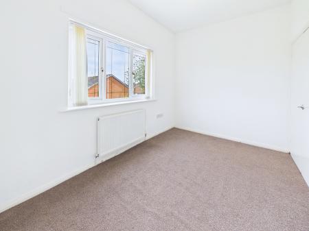 2 bedroom Terraced House for sale in Silverdale Road, Wigan, WN5