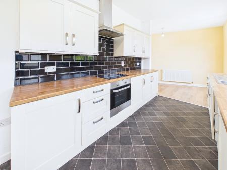 2 bedroom Terraced House for sale in Silverdale Road, Wigan, WN5