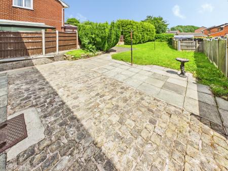 2 bedroom Terraced House for sale in Silverdale Road, Wigan, WN5