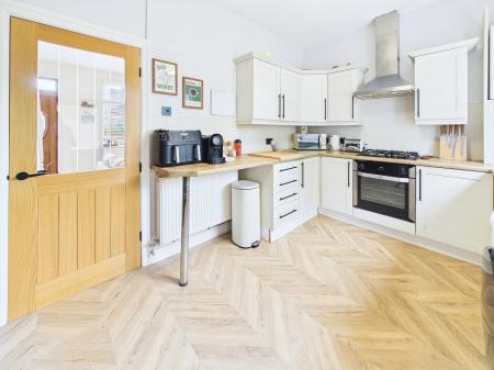 2 bedroom Terraced House for sale in Preston Road, Standish, WN6