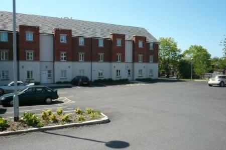 2 bedroom Flat to let in Woodlands Hall, Whelley, Wigan, WN1