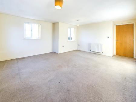 2 bedroom Flat to let in Woodlands Hall, Whelley, Wigan, WN1
