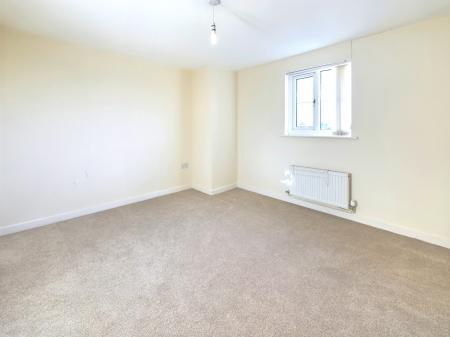 2 bedroom Flat to let in Woodlands Hall, Whelley, Wigan, WN1