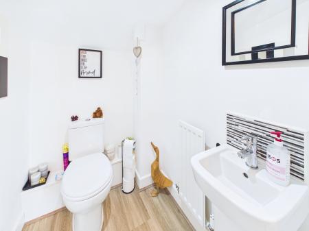 3 bedroom Semi-detached house for sale in Fielders Close, Wigan, WN3
