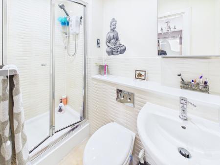 3 bedroom Semi-detached house for sale in Fielders Close, Wigan, WN3