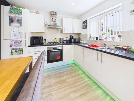 3 bedroom Semi-detached house for sale in Fielders Close, Wigan, WN3