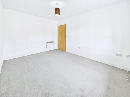 2 bedroom Flat to let in Leigh Road, Hindley Green, WN2