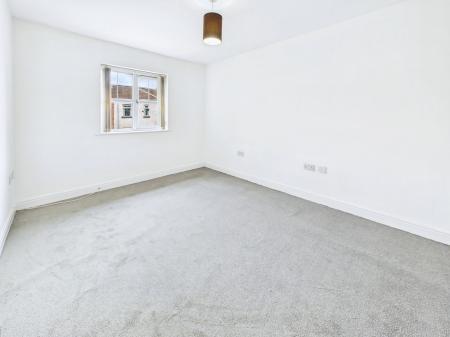 2 bedroom Flat to let in Leigh Road, Hindley Green, WN2