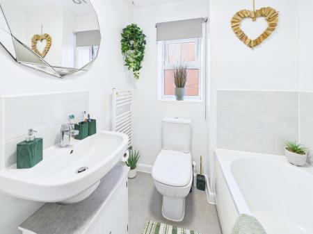 3 bedroom End of terrace house for sale in Crossley Avenue, Wigan, WN3